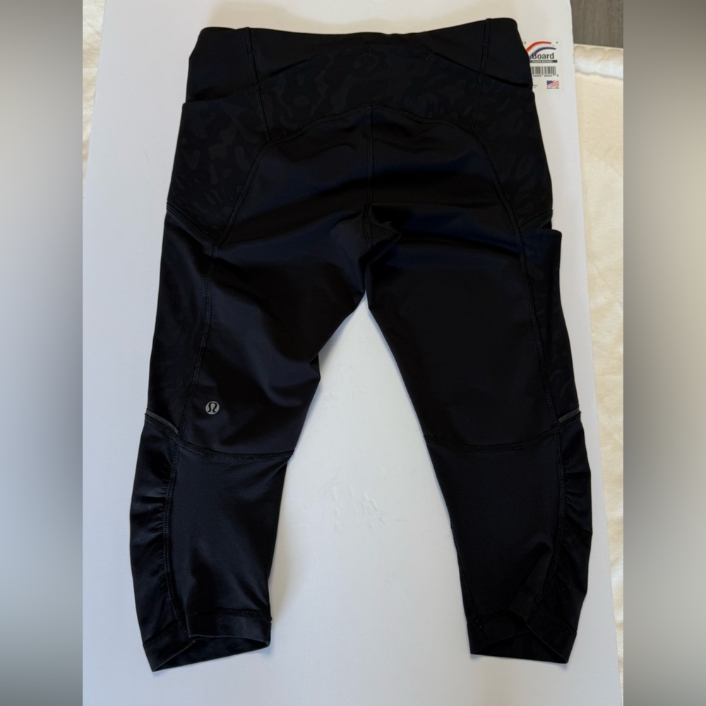 Lululemon Run: Speed Tight Mesh – Black Leopard Camo – Size 6
